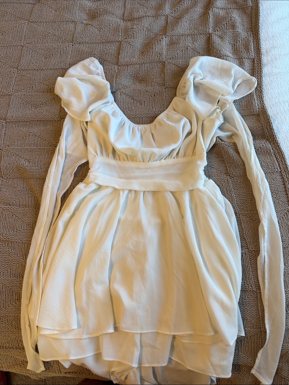 Women’s Cream Long-Sleeve Ruffled Romper Jumpsuit